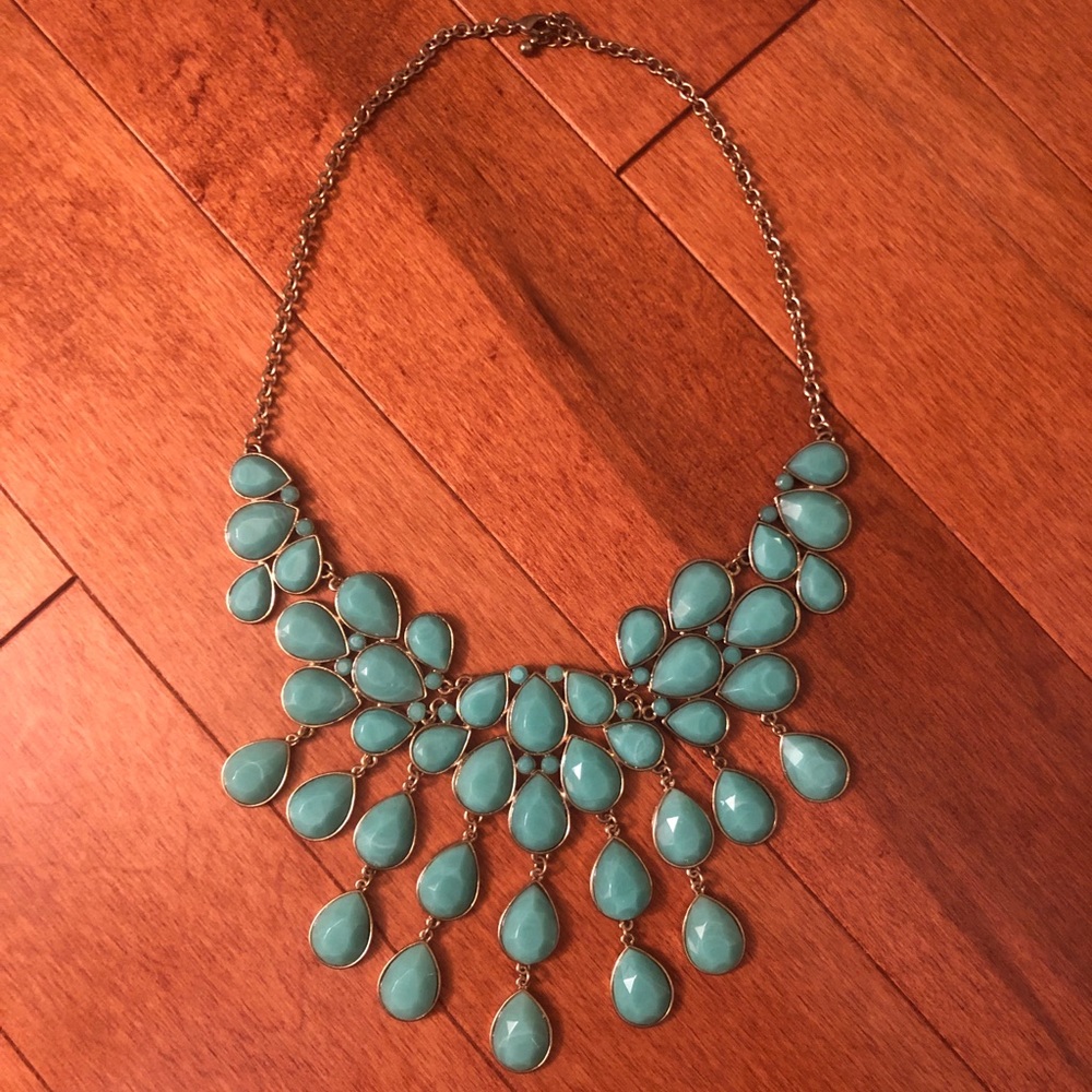 Statement necklace